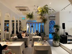 -春树下·树屋花房西餐厅(罍街AS1980店)