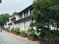 -汉庭(杭州灵隐寺龙井路店)