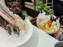 -洪氏嗨捞·广东猪肚鸡·椰子鸡火锅(西咸万象城店)