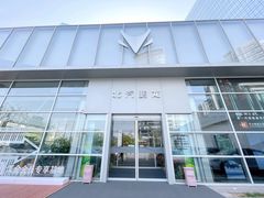 -北汽鹏龙ARCFOX极狐(国贸店)