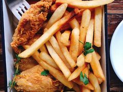 美式风味炸鸡翅配薯条-MIKAKU(万达广场上海宝山店)