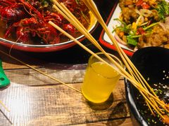 -虾弄弄海派小龙虾·牛羊蝎子火锅