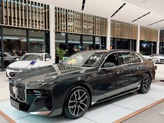 -上海宝信宝马4S店