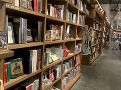 -茑屋书店(天目里店)