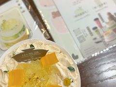 -山与蓝·轻糖鲜果蛋糕(勒泰店)