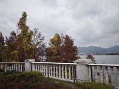 -四明湖