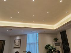 -梅花香里大酒店(郁金香路店)