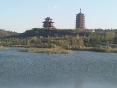 远眺永定塔-永定河休闲森林公园