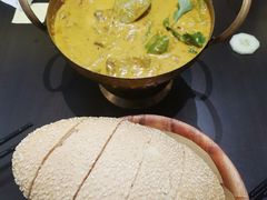 -大头虾越式风味餐厅(光明广场店)