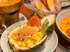 菠萝海鲜炒饭-mango tree芒果树泰国餐厅(青岛万象城店)