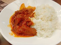 红烩牛肉饭送罗宋汤-东海咖啡馆