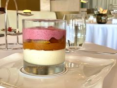 白巧克力香草慕斯&nbsp;腌渍杏桃&nbsp;桃子泡沫-Jean Georges