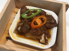 牛仔骨-粤式早茶希朋喜宴