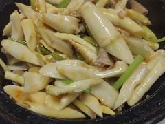 苦笋小肠煲-鑫悦楼煎蟹·16年海鲜大排档
