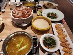 -龙聚德北京烤鸭(沙坪坝华宇A馆店)