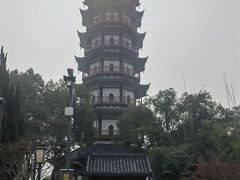 -绳金塔