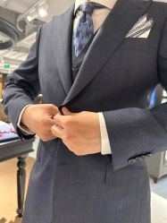 -BRANS PORO布朗斯伯勒西装高级定制·瑞璞西装(金陵店)