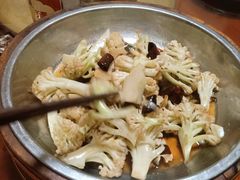 -东家小院金汤酸菜鱼(南阳路店)