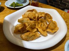 -茸梅路右拐龙虾-农家菜(松江店)