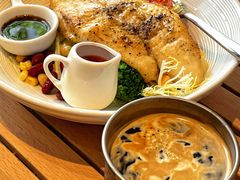 -F+轻食健身赋能空间(中华北路国贸商场店)