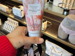 -Victoria's Secret(杭州湖滨银泰in77店)