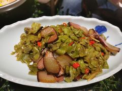 莴笋干炒腊肉-小巷餐厅(五大街店)