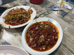 辣皮子滚刀肉拌面-歹歹的加个面过油肉拌面(贵州路店)