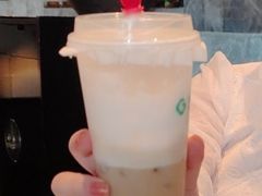 -隐秀山居酒店大堂吧