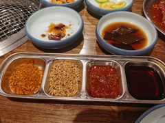 -明洞阿姨·韩式酱蟹烤肉·创意料理(三元桥店)