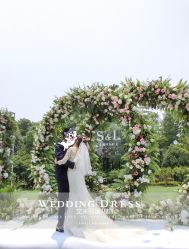 -艾米丽婚纱礼服