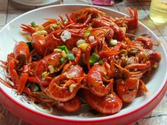 -老街烧烤大排档·地道湖北菜·龙虾馆(汉口火车站店)