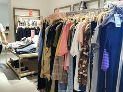 -URBAN REVIVO(北京斯普瑞斯奥特莱斯店)