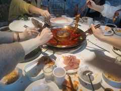 -茅草房·河畔园林火锅