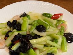 -新天明砂锅鱼头煲