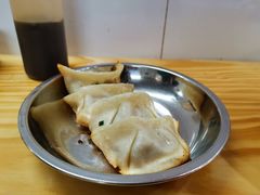 -黄阿姨锅贴大王(万航渡路店)