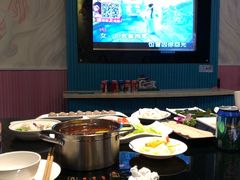 -唯爱KTV聚会餐厅(仙林东城汇店)