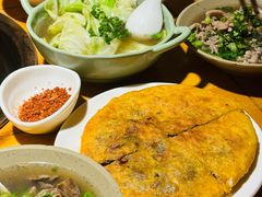 -大众跷脚牛肉馆·非遗传承单位(峨眉山店)