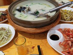 -天乐农家鱼头王(天目湖店)