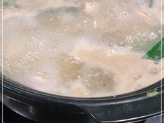 -胡须佬鸡煲四季火锅(海雅缤纷城店)