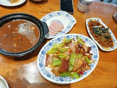 -老天桥酱肉烧饼夹肘子(天桥店)