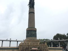 -人民防洪胜利纪念塔