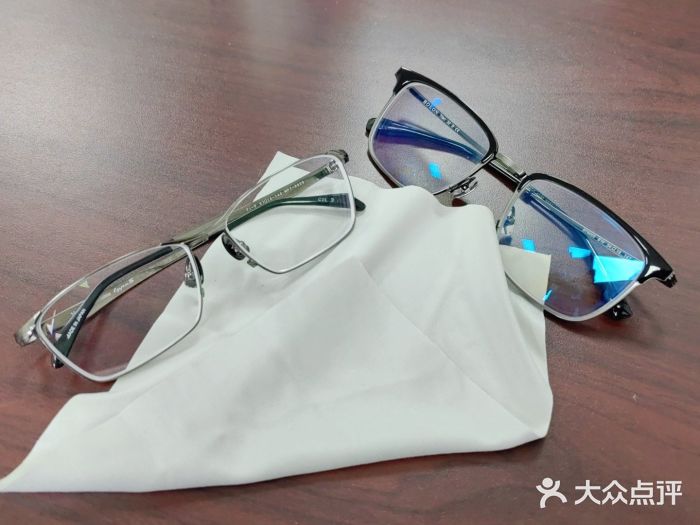吴良材眼镜(北中路店)图片