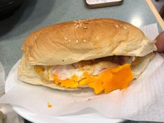 招牌咸牛肉芝士猪仔包-华嫂冰室(尖沙咀店)