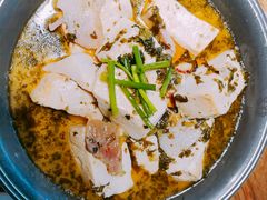 -蜜桃餐厅·伴山(湖滨商业街店)