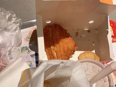 -麦当劳(汉口火车站候车室店)