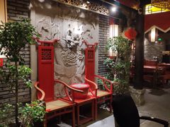 等位区-小龙坎火锅(华凌店)
