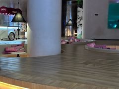 -涨巢·潮玩水疗局