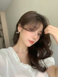 -HAIR CORNER