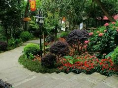 -楠柏弯休闲山庄(梨花溪店)