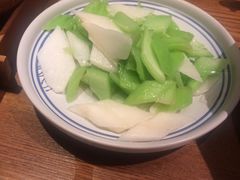 -云海肴·汽锅鸡·云南菜(天山百盛优客店)